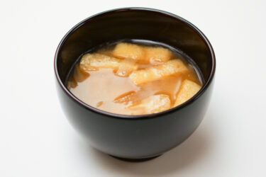 361玉ねぎと油揚げのみそ汁